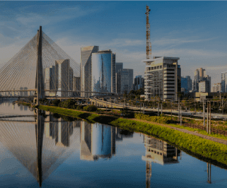 ônibus saindo da Rodoviária de Angra dos Reis para São Paulo